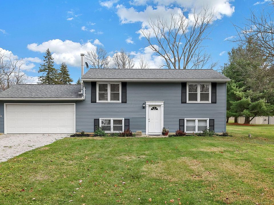 1st image of 3825 Needham Rd