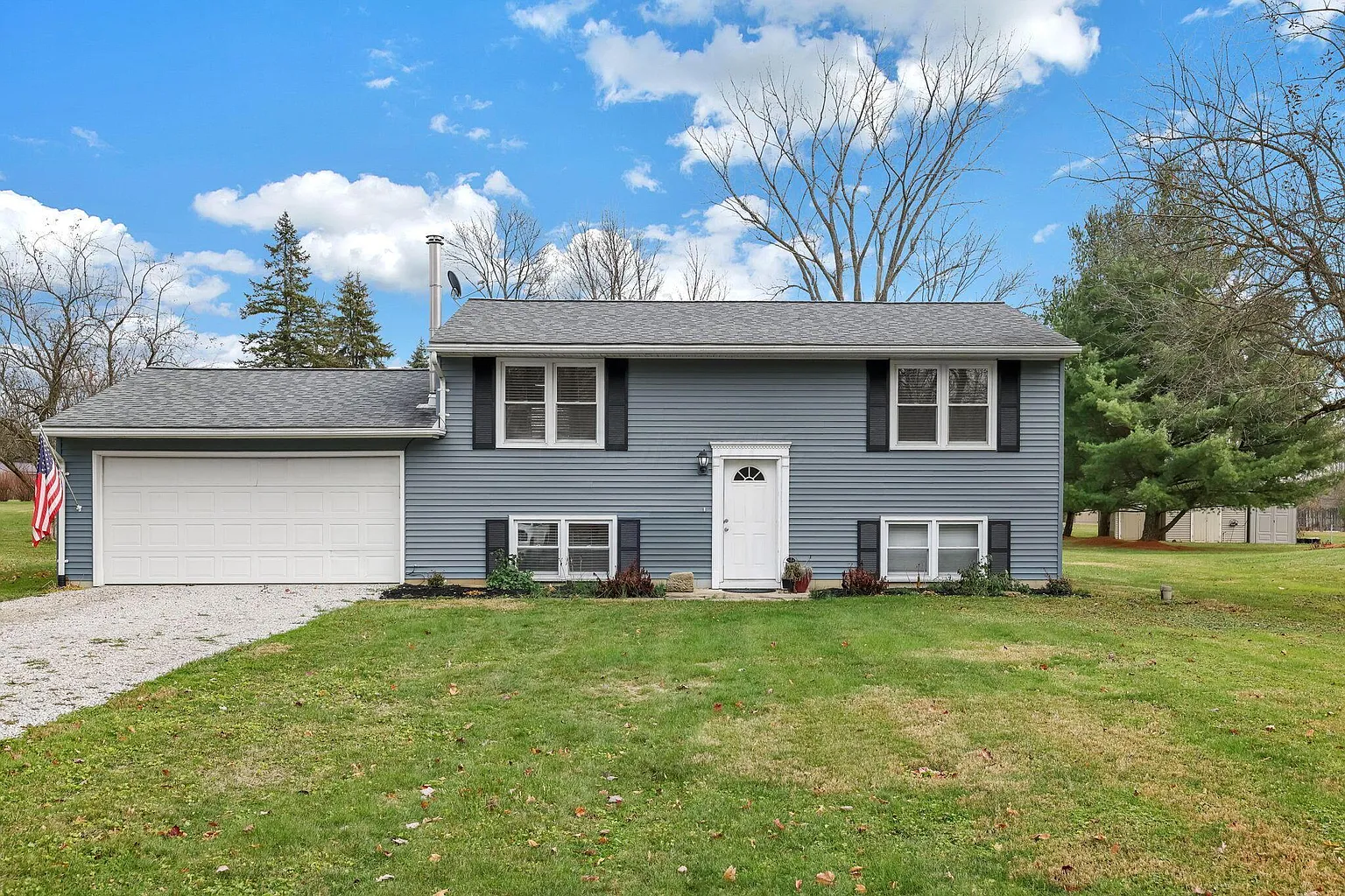 3825 Needham Rd photo 1
