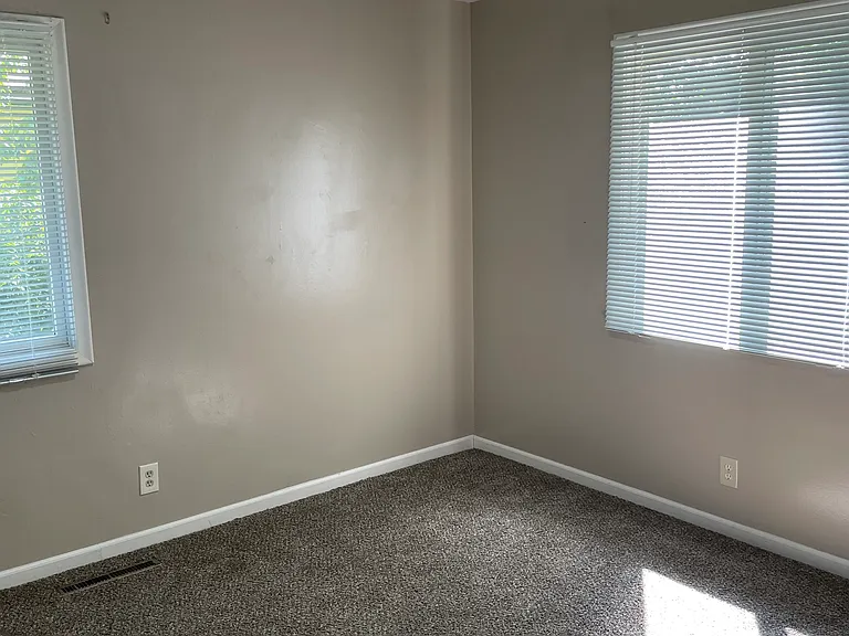 5107 Winsford By Way — Photo 8