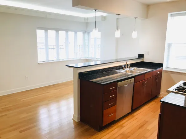 827 N State St, Jackson, MS