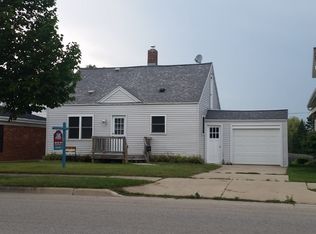 1215 Ellis St, Kewaunee, WI 54216