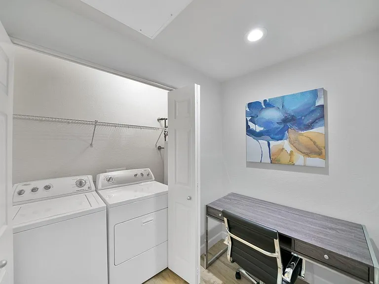20100 N 78th Pl #1022 — Photo 16