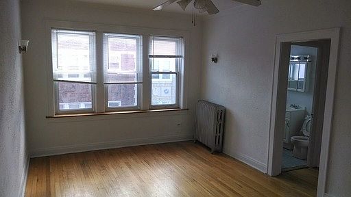 4th image of 6725 S Paxton Ave APT 3W