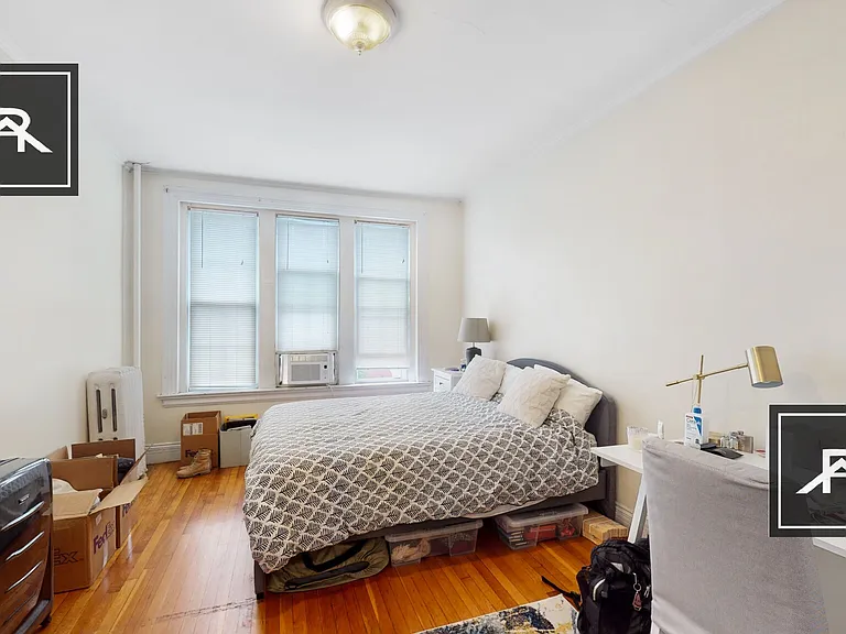 17 Glenville Ave #12 — Photo 9
