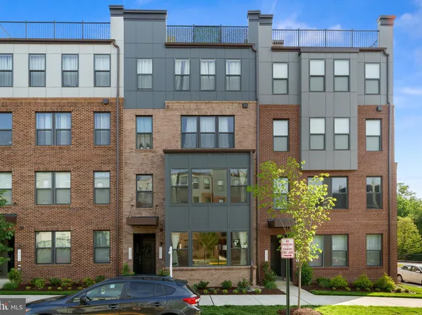 13547 Sayward Blvd Unit 67, Herndon, VA 20171