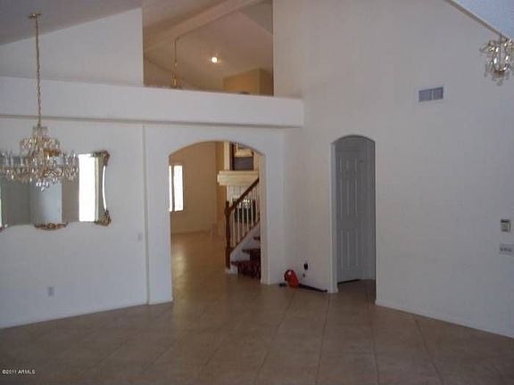 Family and dining room