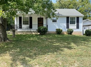 5619 Meadowcrest Ln, Nashville, TN 37209