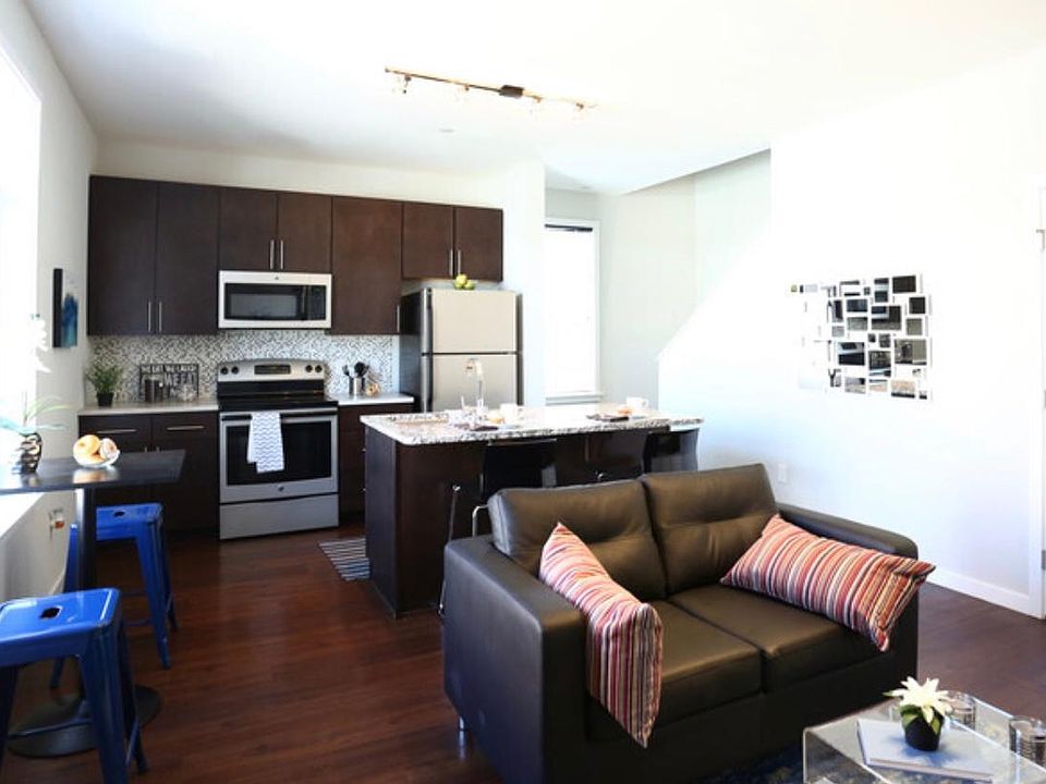 2nd image of 3101 W Thompson St #62