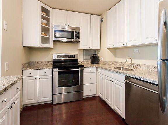 4th image of 3600 N Lake Shore Dr APT 1402