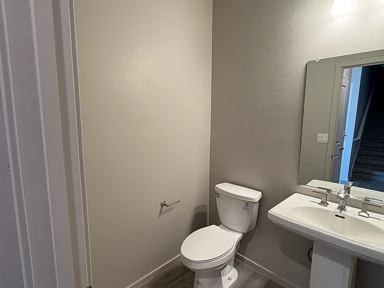 3073 Gladstone St #1 — Photo 6