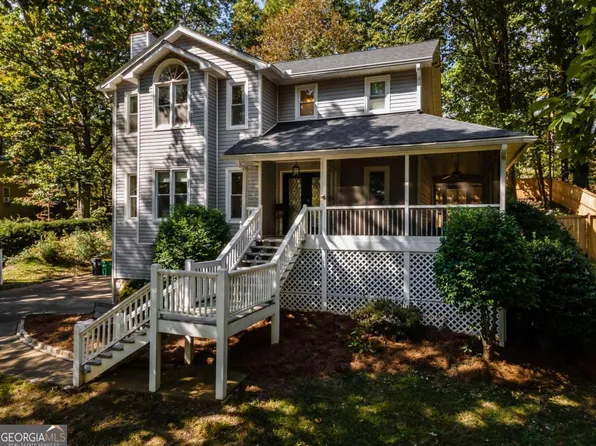 725 Dena Dr, Canton, GA 30114