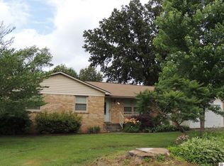 209 Fairlane Dr, Mayfield, KY 42066