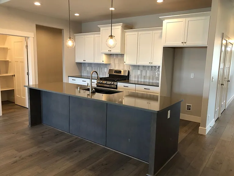 2601 Sunray Ave — Photo 6