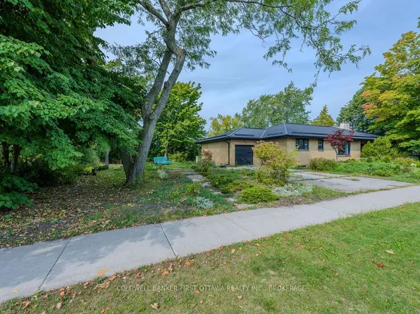 10 Brant Ave, Kingston, ON K7K 4V1