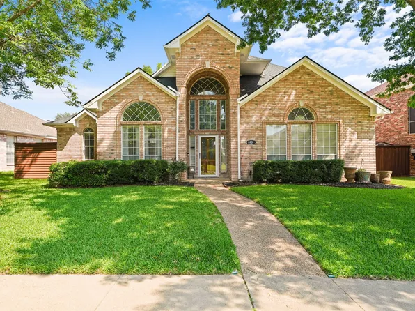 8901 Lakepointe Ave, Rowlett, TX 75088