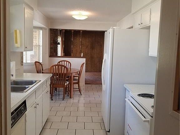 3rd image of 10351 Pasadena Cir