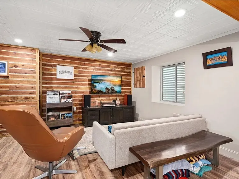 4601 Twin Peaks Dr — Photo 30