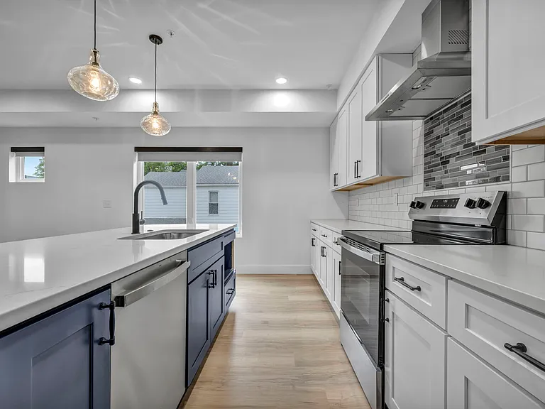 1831 Brevier Ave #4 — Photo 10