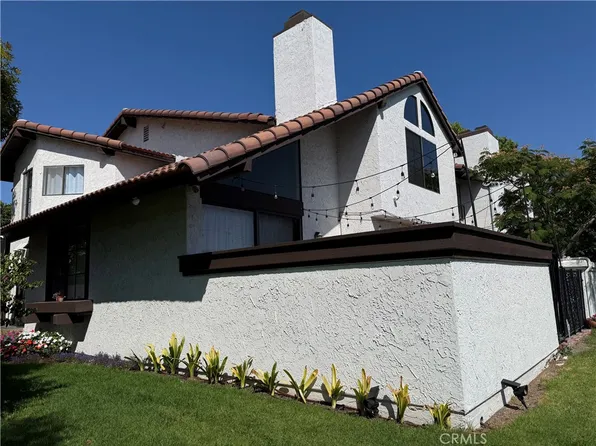 2754 Longwood Ct, Costa Mesa, CA 92626