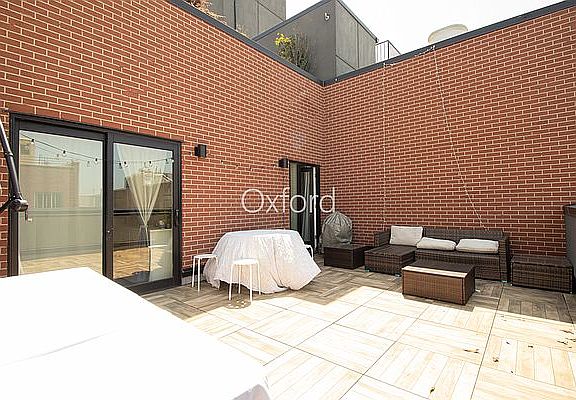 4th image of 150 Manhattan Ave #5A