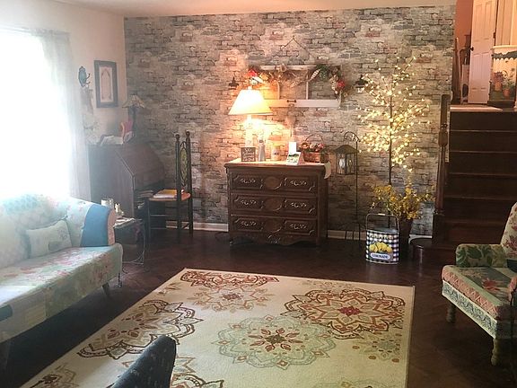 4th image of 12525 McVicker Ave