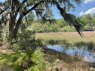 8119 Loafers Glory Ln, Edisto Island, SC 29438