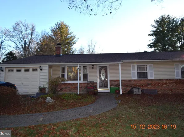 12212 Bradbury Dr, Gaithersburg, MD 20878