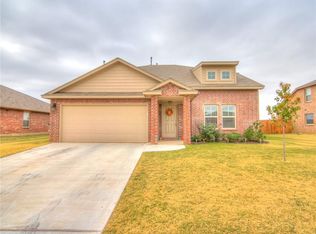2513 Ressie Ln, Yukon, OK 73099