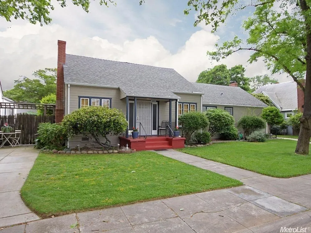 3932 Downey Way photo 1