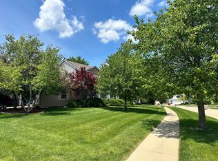 3115 Cherry Hills Dr, Champaign, IL