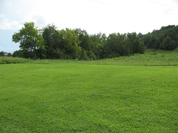 3rd image of 7905 Maynardville Pike