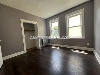 Sherman St — Photo 16