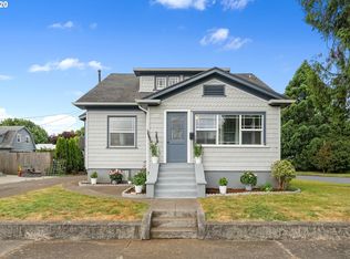 206 Miller Ave, Tillamook, OR 97141