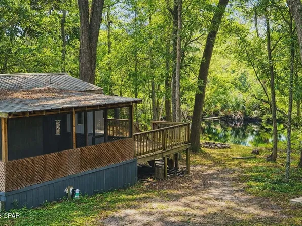 376 Stillwater Rd, Freeport, FL 32439