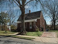 1st image of 305 Saco Ave