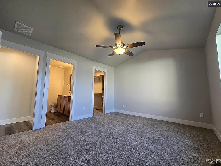 2650 Augusta Ave — Photo 9