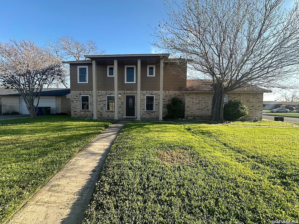 1st image of 4402 LAKEWOOD DR
