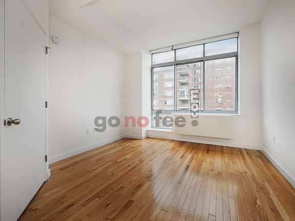4th image of 401 W 25th St APT 15F