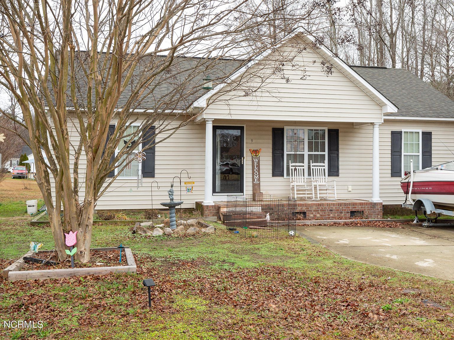 9 N North Carolina Avenue Benson NC 27504 Zillow