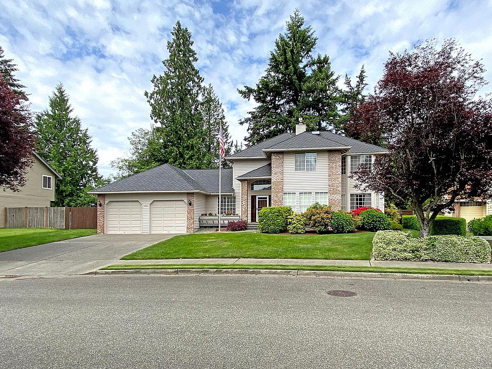 1st image of 1601 29th Pl SE