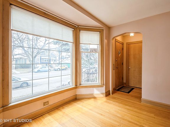 2nd image of 4937 N Austin Ave