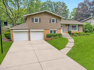 6818 Valley View Dr, Downers Grove, IL, 60516