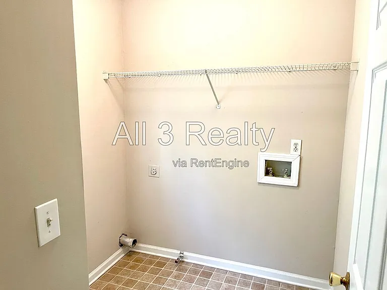 1908 Demilio Dr — Photo 12