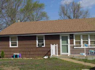 521 Mississippi Dr, Festus, MO 63028