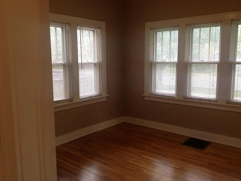 753 N Porter Ave — Photo 13