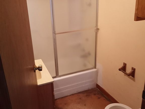 3rd image of 409 W A STREET