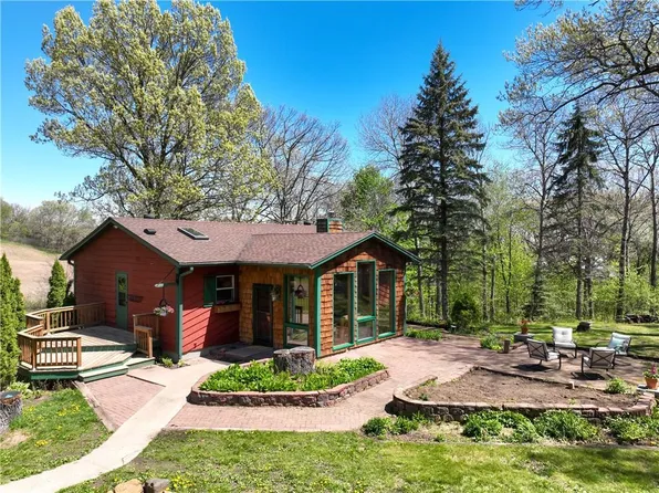 E8669 & E8667 80th Avenue, Mondovi, WI 54755