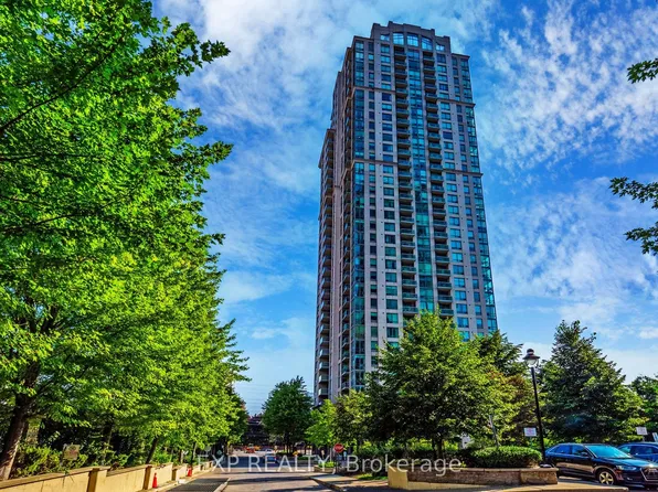 3504 Hurontario St, Mississauga, ON