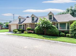 4448 Washington Ct, Knoxville, TN 37917