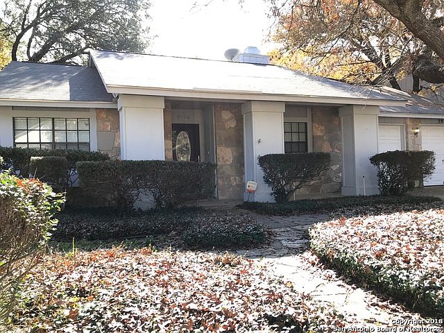 1st image of 5926 Woodridge Hl